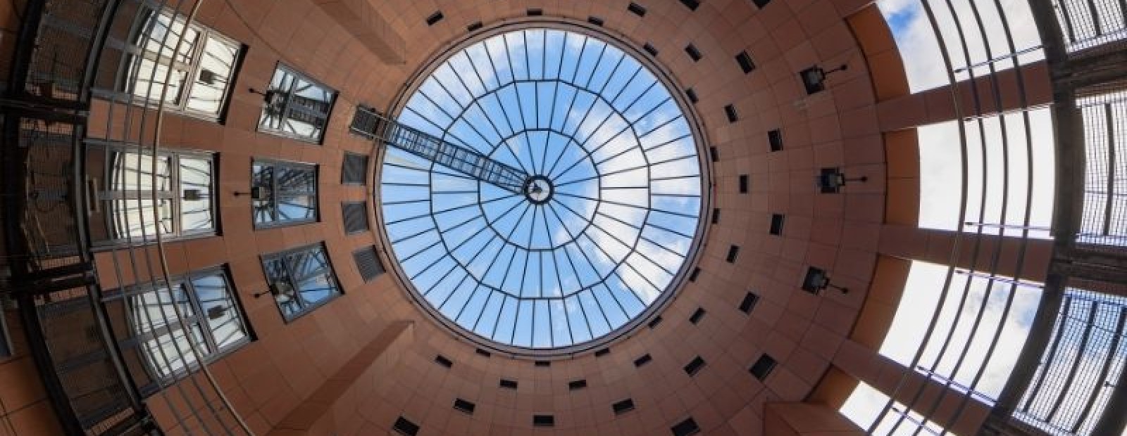 Human Learning Systems &#8211; A practical guide to doing public management differently